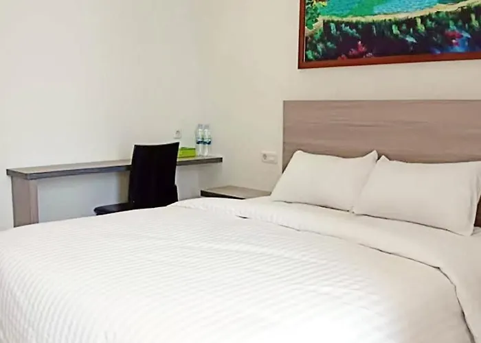 Twospaces Living At Maximus Inn Palembang